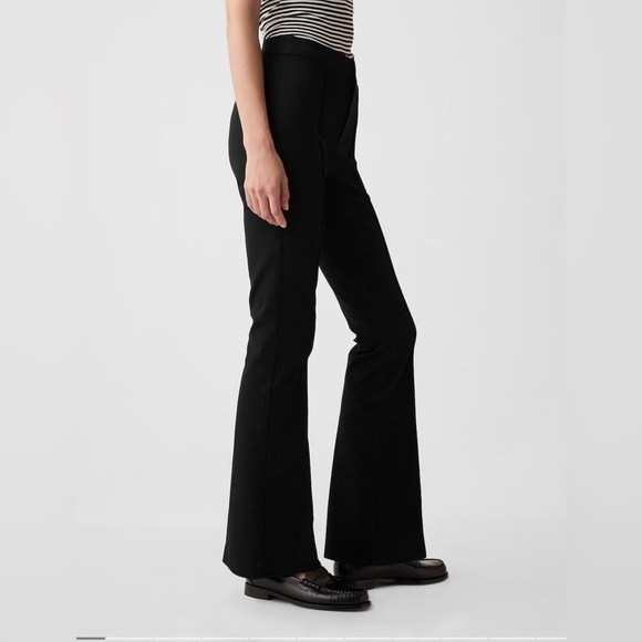 NWT! GAP Black High Rise BiStretch Flare Pants - Size 2 Regular 🔹 - Picture 2 of 8